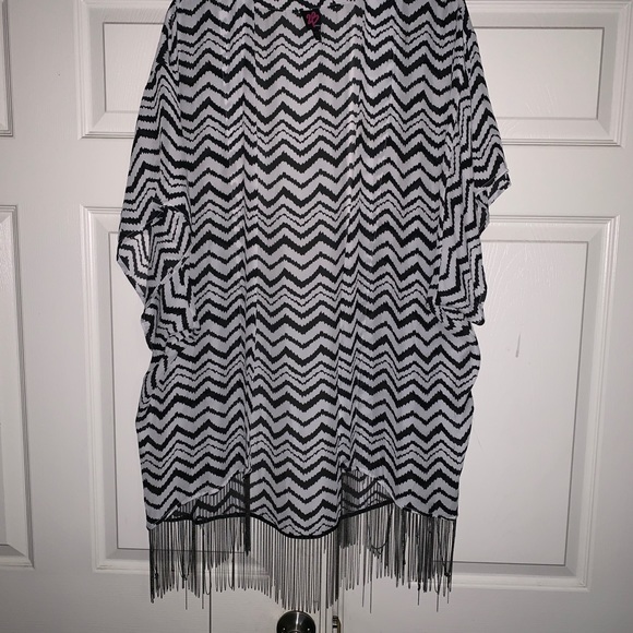 Bebe cover up - Picture 4 of 4